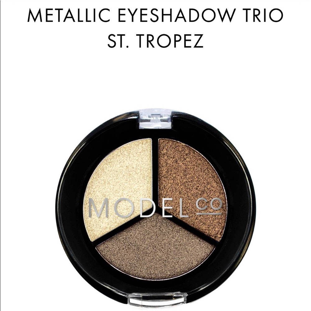 Model CO Metallic Eyeshadow Trio
